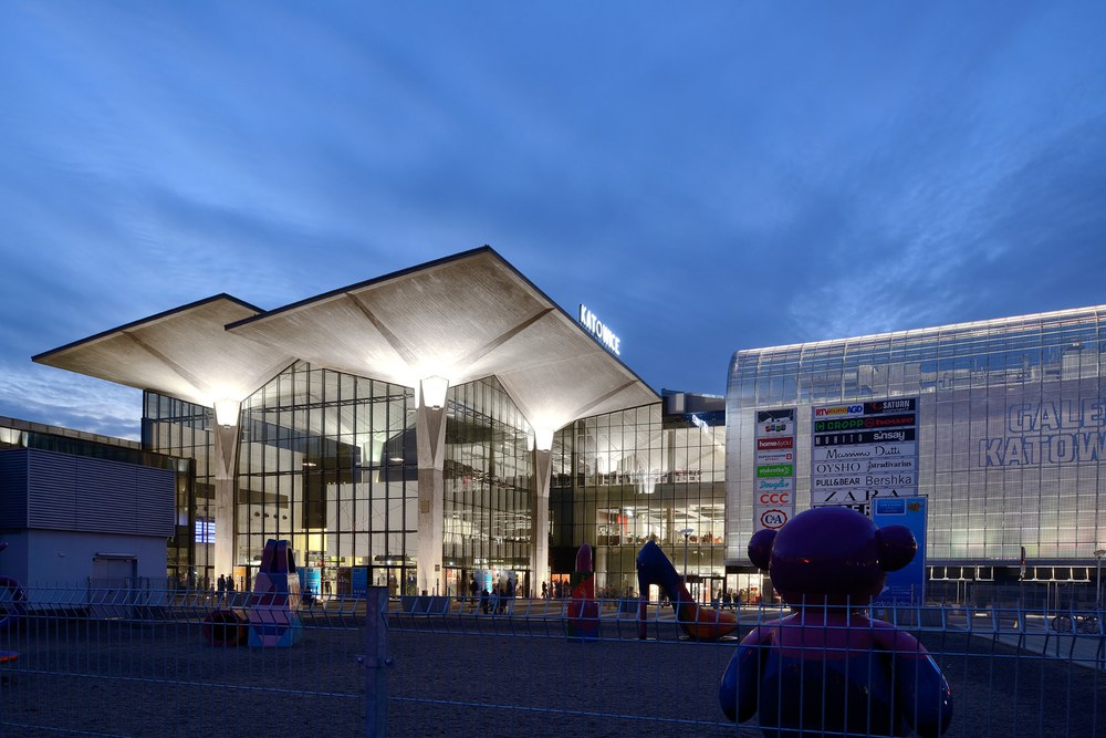 Gare de Katowice SUD Architectes vue du parvis
