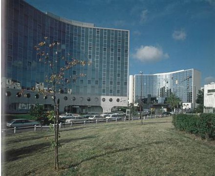 Fontenay-sous-Bois_Niemeyer I.jpg