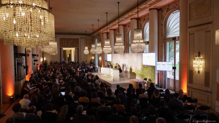 Photo--102.jpg Photo--102.jpg