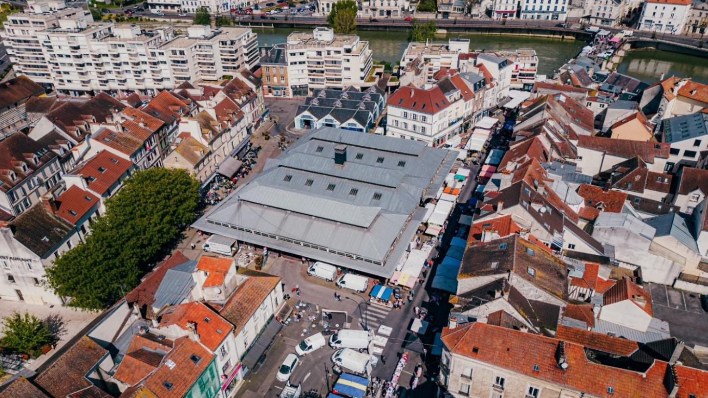 Grand halle du marché Meaux