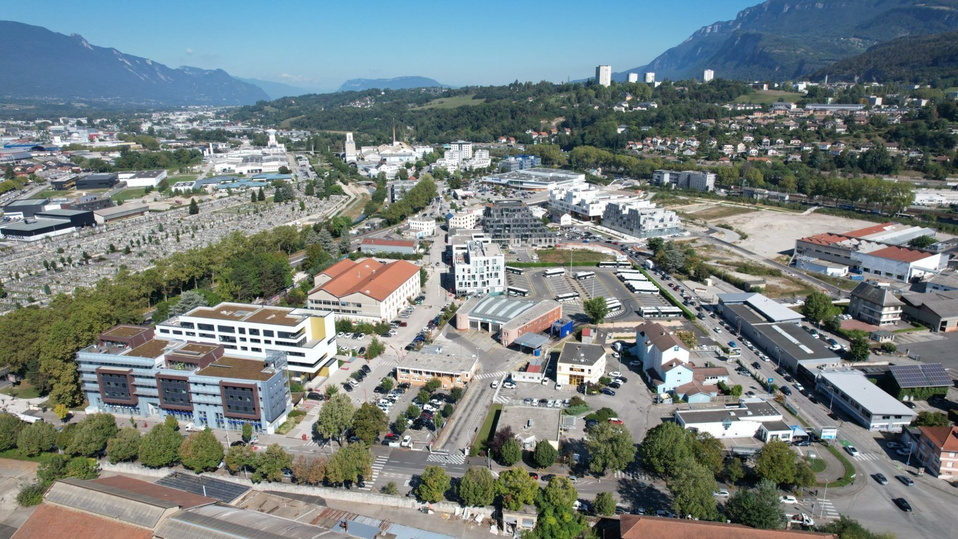 Photos aeriennes sept 2021 credit actua drone cgle 216 1920x1080