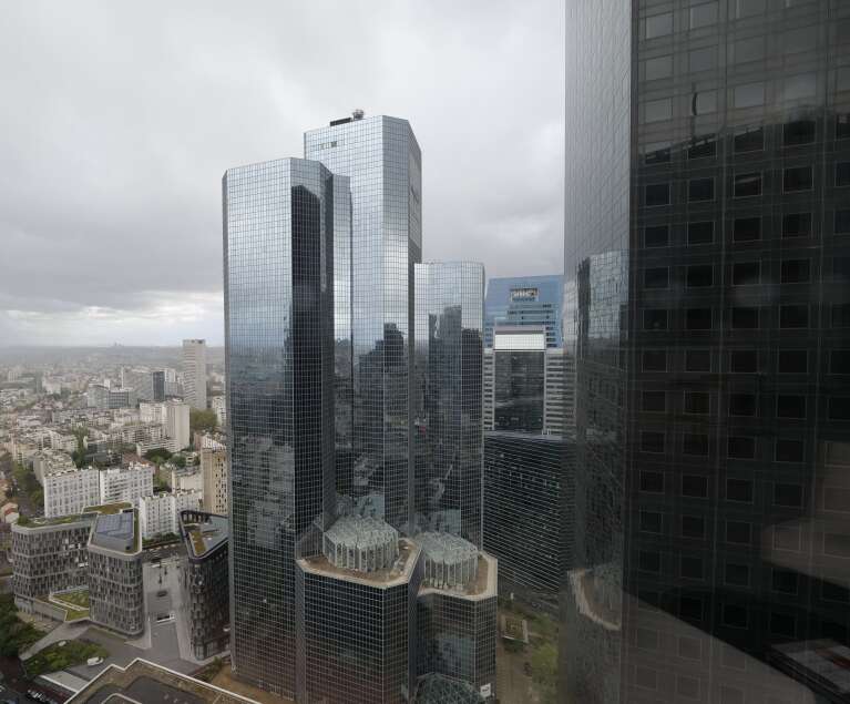 Vue plongeante depuis la tour Trinity.JPG Vue plongeante depuis la tour Trinity.JPG