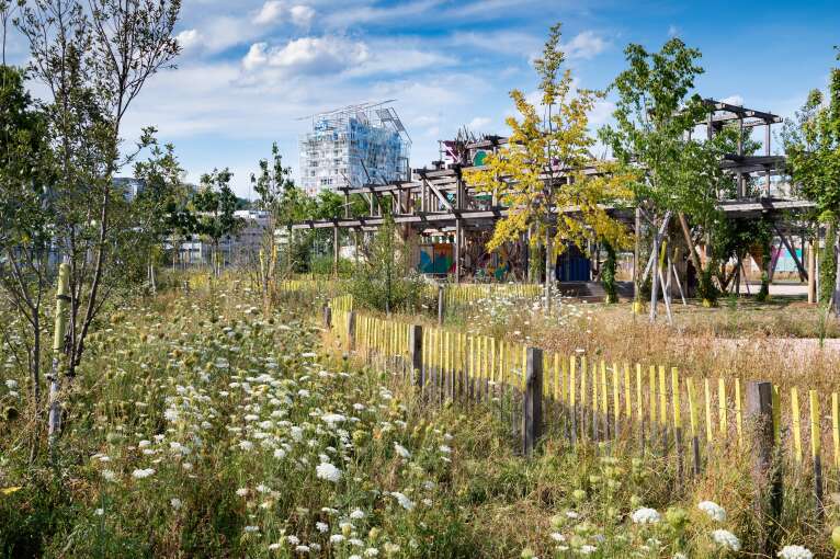 Lyon Confluence_Champ 1.jpg Lyon Confluence_Champ 1.jpg