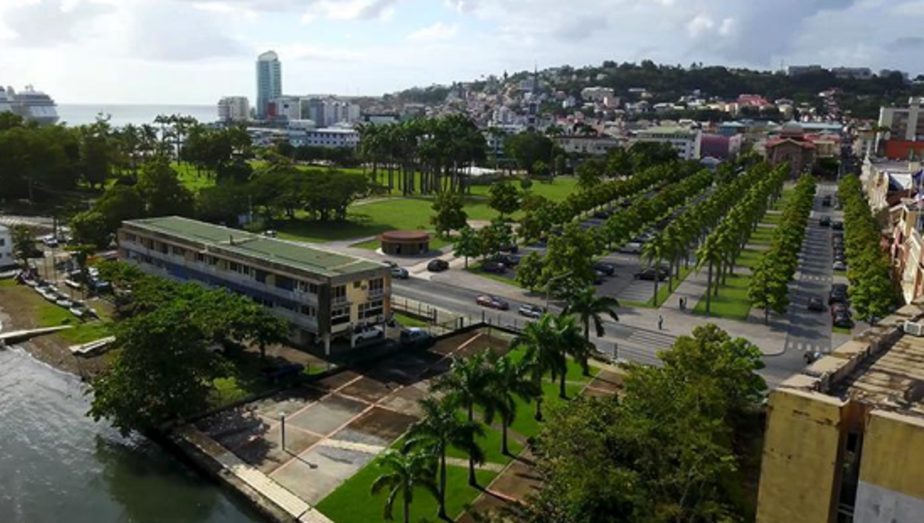 Parking Savane Fort de France