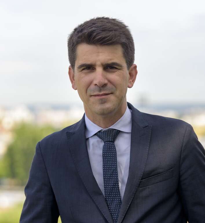 Mathieu-Hanotin.jpg Mathieu-Hanotin.jpg